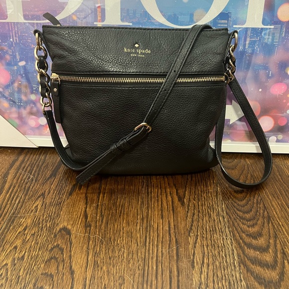 kate spade Handbags - Kate Spade Cobble Hill Black Crossbody Bag, GUC